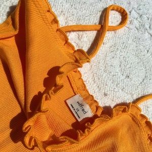 Aritzia body suit !!